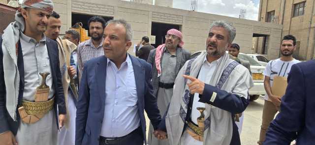 المداني يطلع على مشاريع التطوير الإداري في وزارة الخدمة المدنية