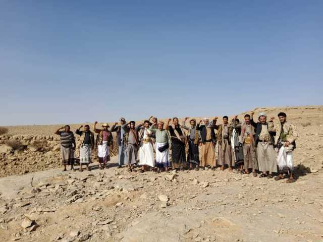 اللجنة الوطنية لشؤون الأسرى تسير قافلة عيدية للمرابطين في جبهتي مأرب وتعز