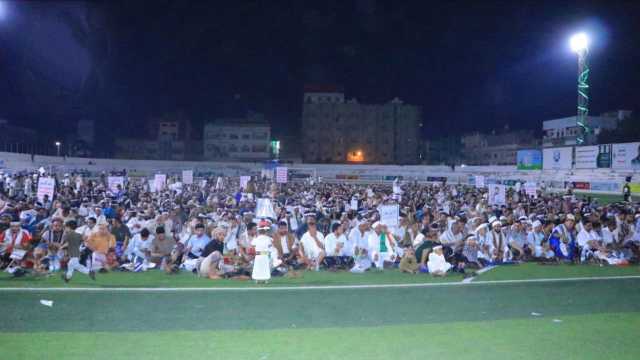 احتفالية جماهيرية كبرى في الحديدة بذكرى يوم الولاية