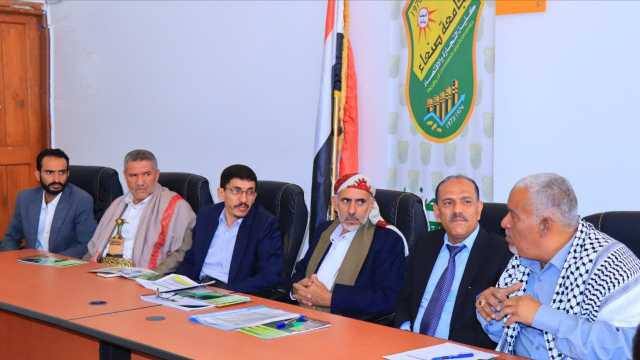 اجتماع برئاسة مفتاح لمناقشة أوضاع السكن الجامعي في جامعة صنعاء