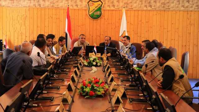 اجتماع لمناقشة جوانب التعاون بين جامعة صنعاء ووزارة الزراعة