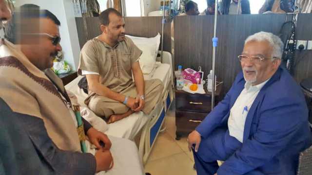 وزير الشؤون الاجتماعية يطمئن على صحة المدير التنفيذي لصندوق رعاية المعاقين