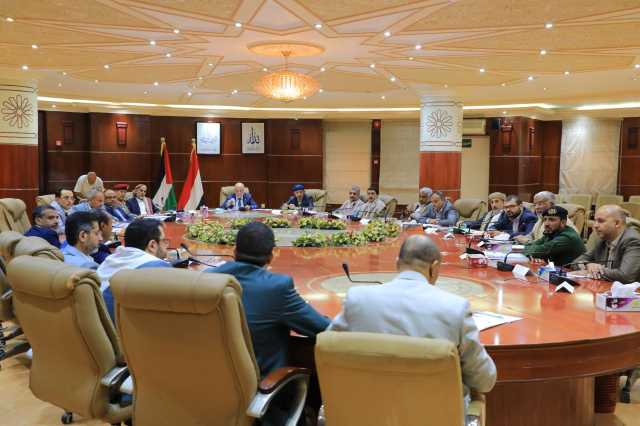 مجلس الوزراء يُبارك التصعيد اليمني العسكري والشعبي ضد العدو الصهيوني