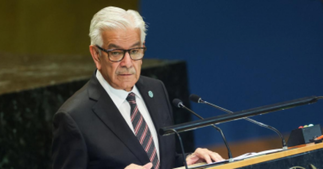 وزير الدفاع الباكستاني: يجب وقف العدوان الصهيوني على الشعب الفلسطيني وإيران