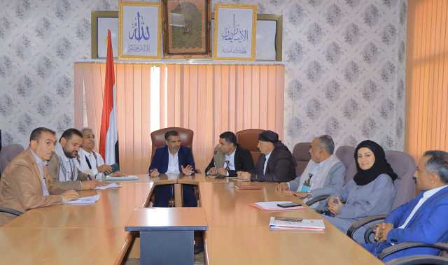 وزير الكهرباء يرأس اجتماعاً لمناقشة خطة كهرباء الريف