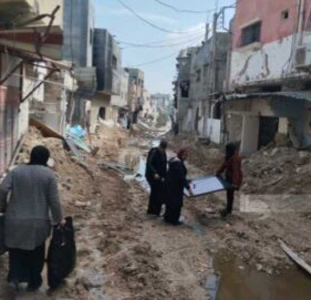 العدو الإسرائيلي يُخطر بهدم 104 منازل في مخيم طولكرم