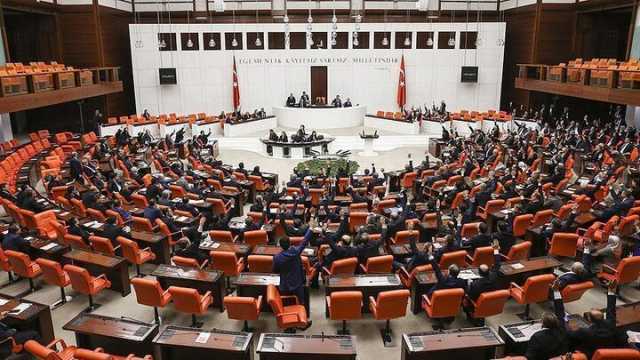 مجلس الشيوخ الباكستاني يقر دعم إيران في مواجهة العدوان الصهيوني