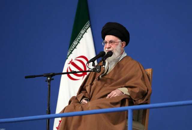 السيد الخامنئي: تخصيب اليورانيوم جزء أساسي من برنامجنا النووي ولن نتخلى عنه
