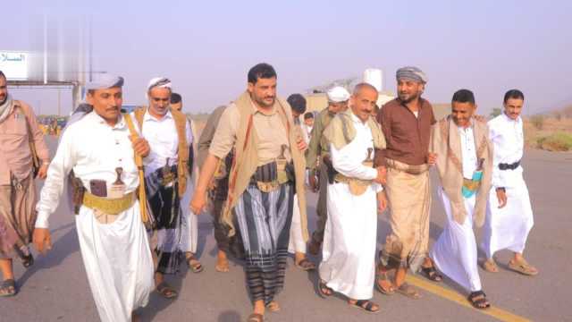 وكيل محافظة الحديدة يزور المرابطين في النقاط الأمنية بمديرية باجل
