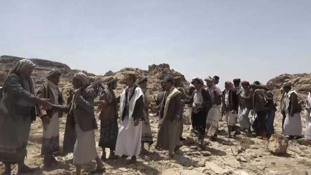 زيارة عيدية للمرابطين في جبهة عسير