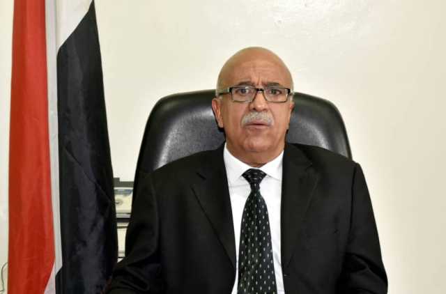 الرهوي يعزي الحاج علي محمد سباع في وفاة نجله