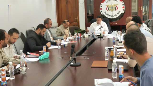 مناقشة جهود تحضيرية الورشة الاستراتيجية لمكافحة التهريب