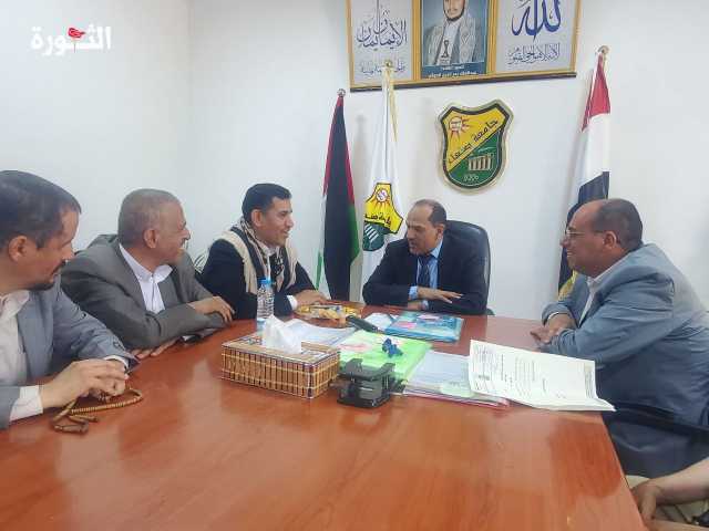 مناقشة جوانب التعاون بين جامعة صنعاء والمؤسسات الإعلامية