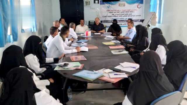 تدشين دورات تدريبية في تعز حول إدارة حالات الإسهالات المائية الحادة