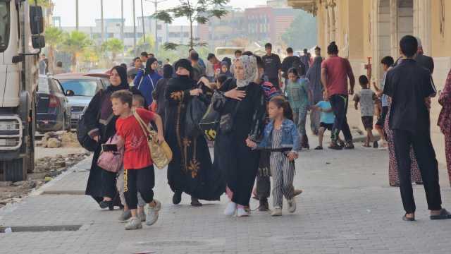 العدو الصهيوني يجبر الفلسطينيين على النزوح قسرا من مناطق في شمال قطاع غزة