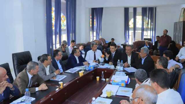 مناقشة تقرير الأداء السنوي لجامعتي 21 سبتمبر وحجة