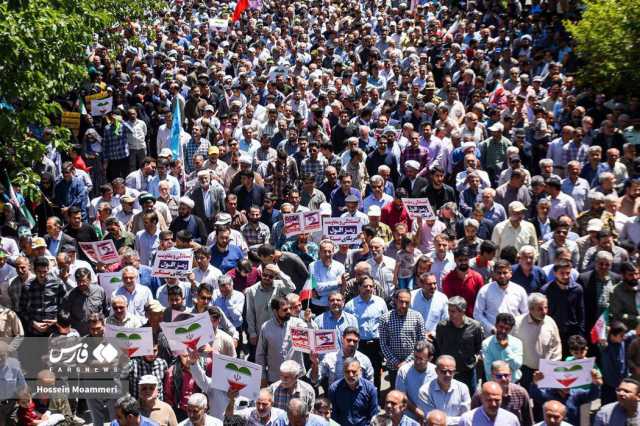 مسيرات تعم المدن الإيرانية تنديدًا بالعدوان الصهيوني