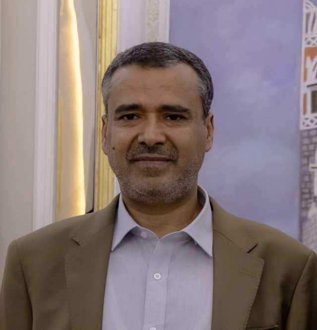 وزير الكهرباء والمياه يهنئ قائد الثورة والرئيس المشاط بعيد الأضحى