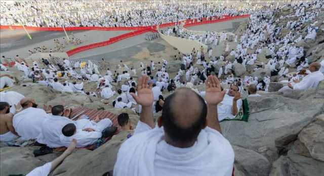 ضيوف الرحمن اليوم في صعيد عرفة لأداء الركن الأعظم