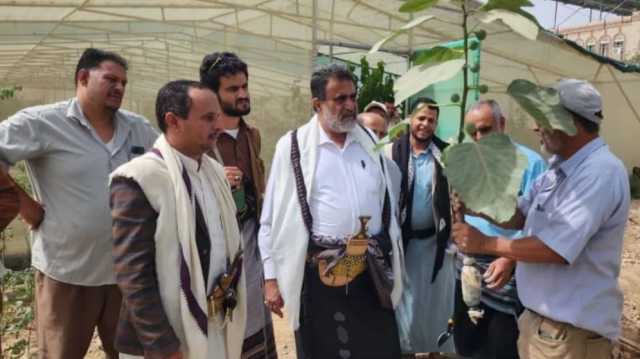 محافظ البيضاء يطلع على خطة المشتل الزراعي المركزي لغرس أشجار مثمرة