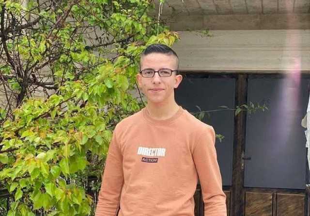 ارتقاء شاب فلسطيني متأثراً بإصابته برصاص العدو الصهيوني في الخليل