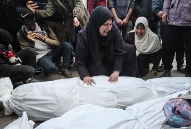3 شهداء بقصف العدو الصهيوني خيمة نازحين غرب خان يونس