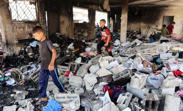الدفاع المدني بغزة: عشرات العالقين تحت الأنقاض بعد القصف الصهيوني
