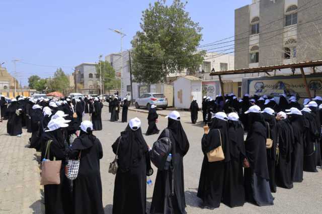 وقفة نسائية بالحديدة نصرة لغزة وإحياءً لذكرى استشهاد الإمام زيد