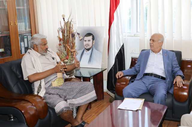 الرهوي يؤكد دعم الحكومة لقطاع النقل لاستمرار أنشطته الحيوية