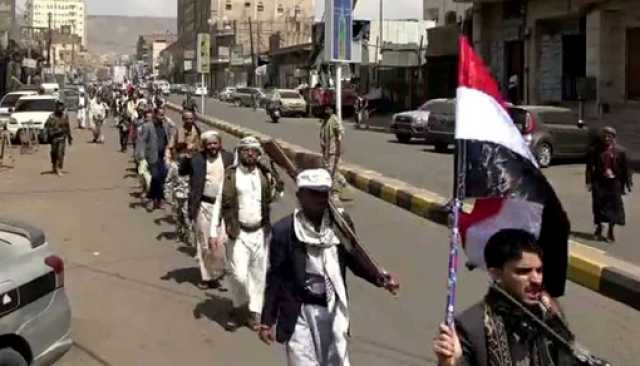 مديرية معين بالأمانة تشهد مسيراً شعبياً مُسلَّحاً إعلاناً للنفير ونصرة لغزة