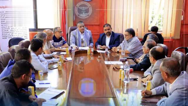 مناقشة آليات التنسيق بين هيئتي المواصفات والأدوية
