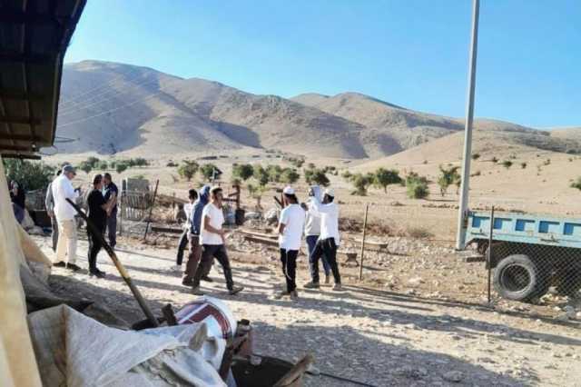 “الجدار والاستيطان”: 1400 اعتداء للمستوطنين الصهاينة بالضفة