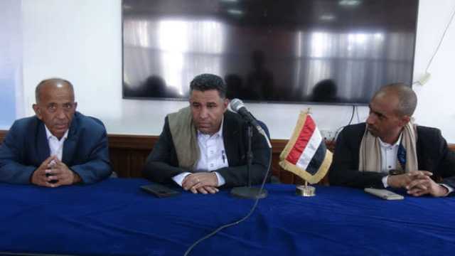 بدء دورة تدريبية لموظفي الكهرباء والمياه في مجال استخدام الكمبيوتر ووحدات التخزين