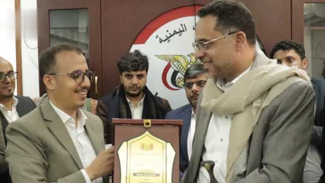 دور استلام وتسليم بمصلحة الضرائب والجمارك