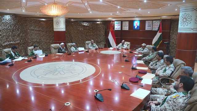 اجتماع لقيادة المنطقة العسكرية السادسة ومحافظي صعدة والجوف وعمران لمناقشة المستجدات