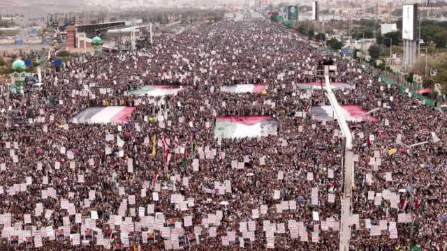 احتشاد مليوني بالعاصمة والمحافظات في مسيرات الثبات مع غزة والرفض لصفقات الخيانة