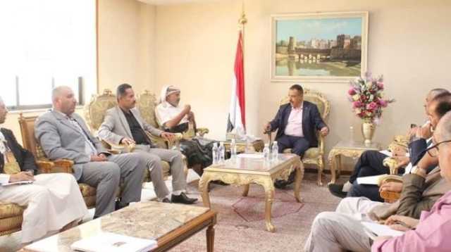 الخارجية تطالب الأمم المتحدة بتحمل مسؤولياتها لإعادة فتح مطار صنعاء الدولي