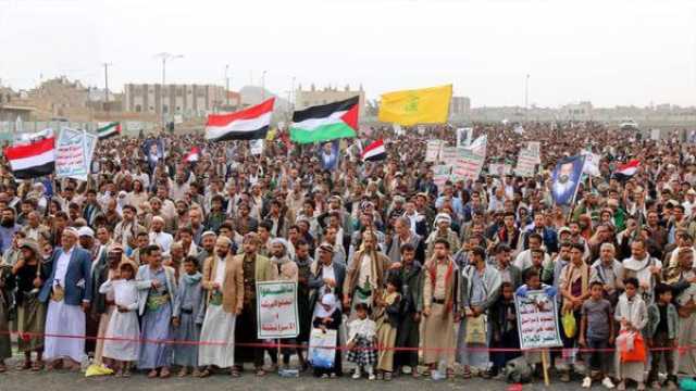 حشود جماهيرية في 80 ساحة بتعز تؤكد الثبات مع غزة