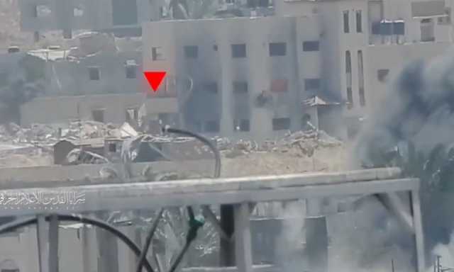 سرايا القدس تعرض مشاهد استهداف مقر قيادة وسيطرة العدو الصهيوني بخانيونس