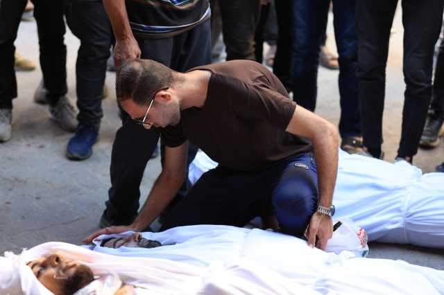 استشهاد 18 مواطناً فلسطينياً منذ الفجر أغلبهم من منتظري المساعدات بقطاع غزة