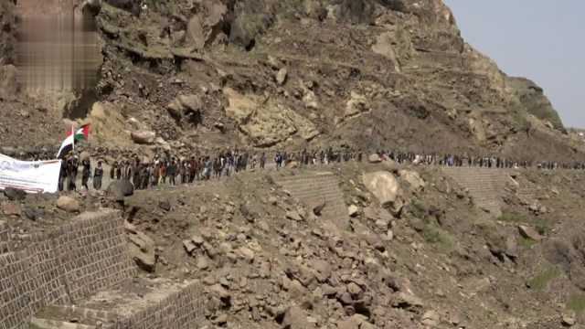 مسير طلابي بالحيمة الداخلية تضامنًا ً مع غزة