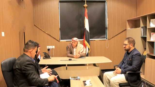 صلاح يناقش مع رئيسة بعثة الصليب الأحمر احتياجات إب الإنسانية