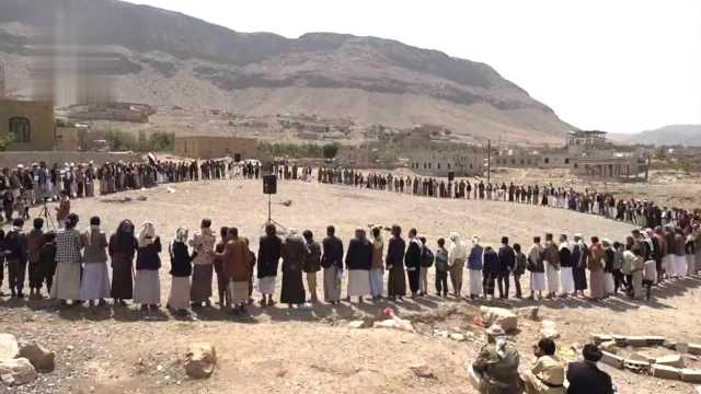 وقفة قبلية مسلحة في بلاد الروس إسنادًا للشعب الفلسطيني وإعلانًا للجهوزية