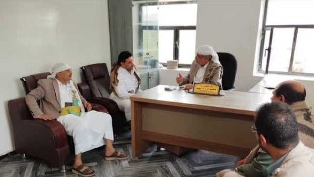 رئيس محكمة الاستئناف بحجة يتفقد سير العمل في عدد من المحاكم بالمحافظة