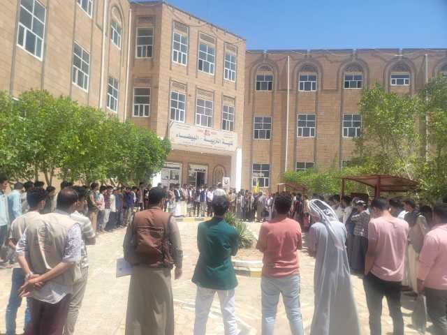 وقفة تضامنية في جامعة البيضاء تنديدا باستمرار جرائم الإبادة والتجويع بغزة