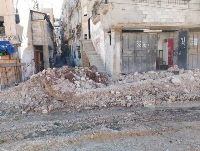 العدو الإسرائيلي يصعد من عدوانه على طولكرم ومخيميها بتعاون أجهزة السلطة الفلسطينية