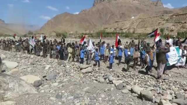مسيرة طلابية في حريب القراميش تنديداً بجرائم الإبادة والتجويع في غزة