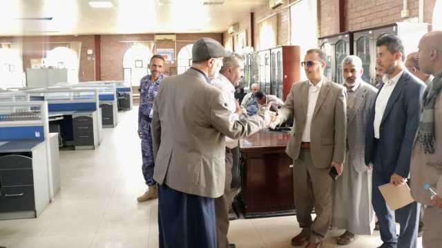 القائم بأعمال رئيس مصلحة الضرائب والجمارك يؤكد أهمية تطوير الخدمات وتبسيط الإجراءات للمواطنين