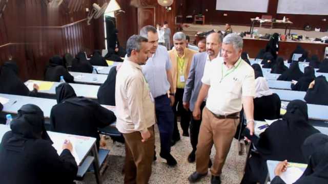 957 من حملة البكالوريوس والدبلوم يؤدون امتحان مزاولة المهنة في الحديدة