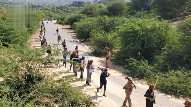 مسير ومناورة لخريجي دورات “طوفان الأقصى” في مبين بحجة